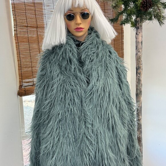 Fabulous Furs~Donna Salyers~ Funky Shaggy Blue Faux Fur Jacket/Coat~Size XL - Picture 1 of 3